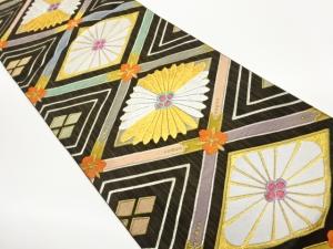 襷に変わり菊・菱模様織出し袋帯